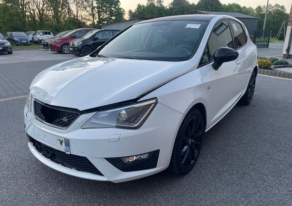 Seat Ibiza cena 23900 przebieg: 98000, rok produkcji 2015 z Knurów małe 232